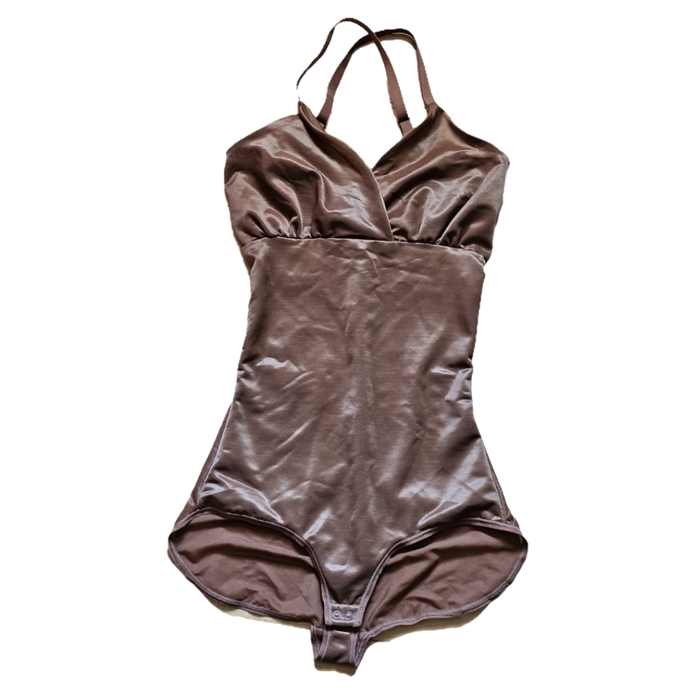 SKIMS Simply Bare Bodysuit Brief w/ Snaps – Color: Jasper (Brown)